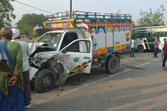 रोहतास में भीषण सड़क हादसा, तिलक समारोह से लौट रहे 5 लोगों की दर्दनाम मौत, 10 घायल