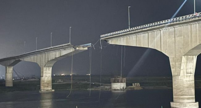 बिहार में गंगा नदी पर बना विक्रमशिला सेतु ध्वस्त,थम गई उत्तर-दक्षिण की लाइफलाइन