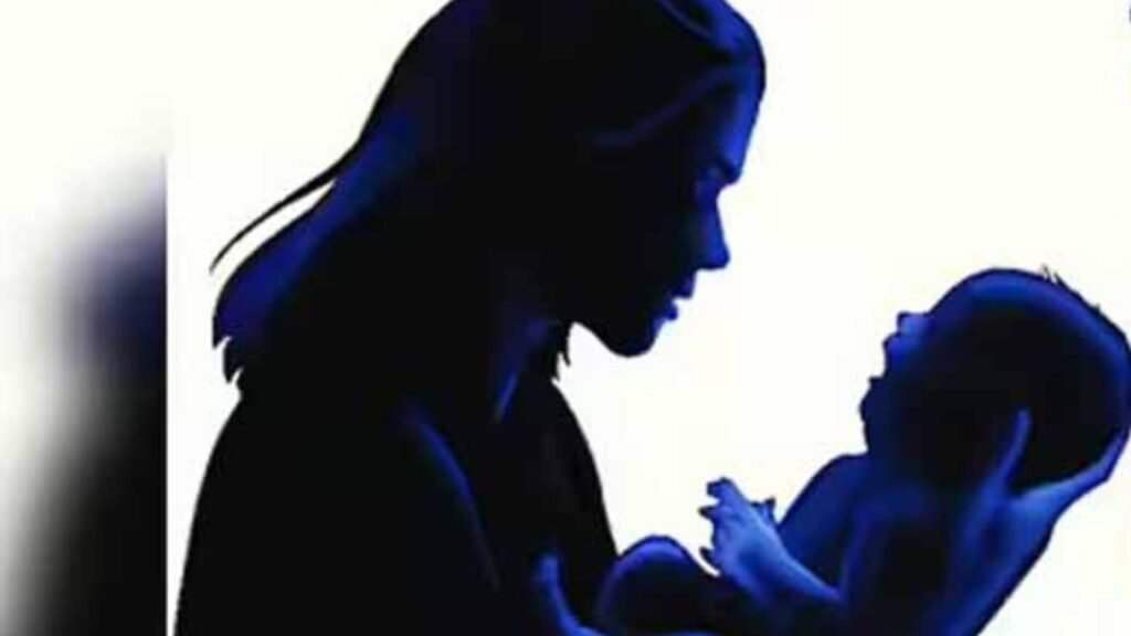 गिरिडीह सदर अस्पताल के बाथरूम में नाबालिग ने बच्ची को दिया जन्म, नवजात को छोड़कर भागने की कोशिश