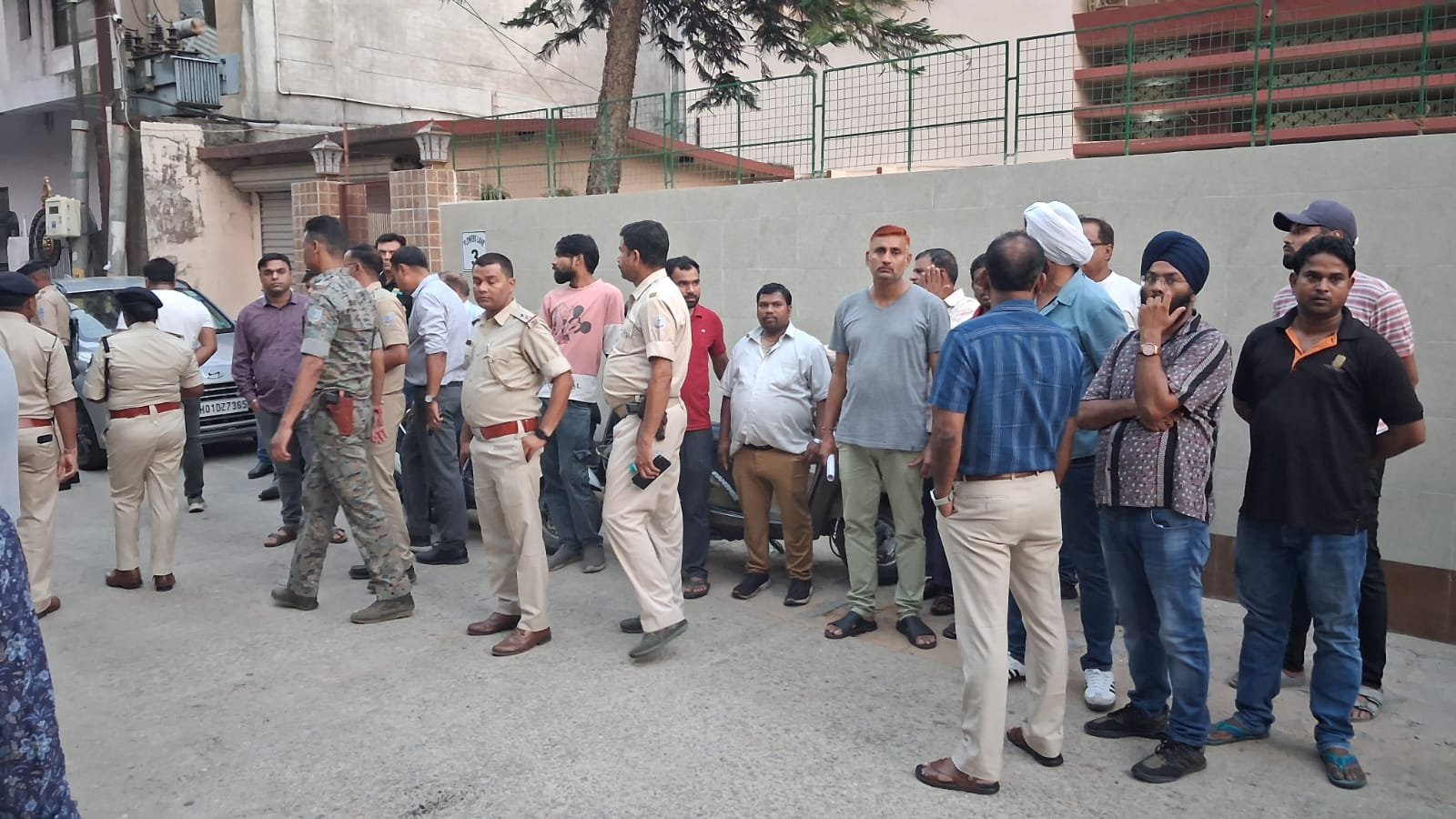रांची के कावेरी रेस्टोरेंट के मालिक लव भाटिया की संदिग्ध स्थिति में मौत, पुलिस जांच में जुटी 1 WhatsApp Image 2026 05 21 at 7.28.42 PM