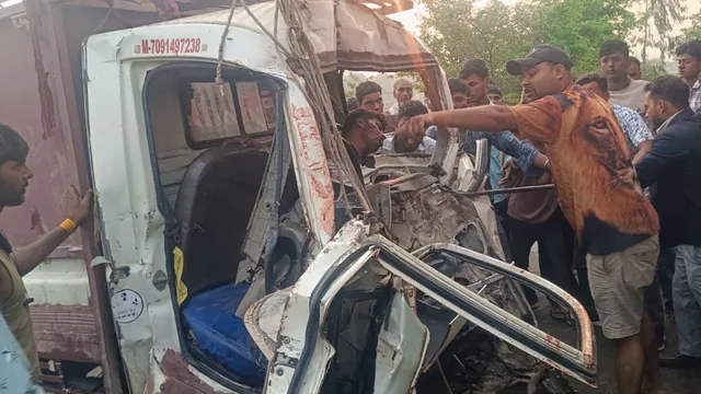 सारण में दर्दनाक सड़क हादसा, ट्रक-पिकअप की टक्कर में 3 की मौत, 9 घायल