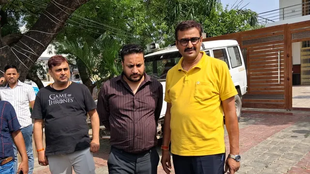सासाराम का CO तीन लाख रिश्वत लेते हुआ गिरफ्तार, अपने ही विभाग के राजस्व कर्मी से ले रहा था घूस