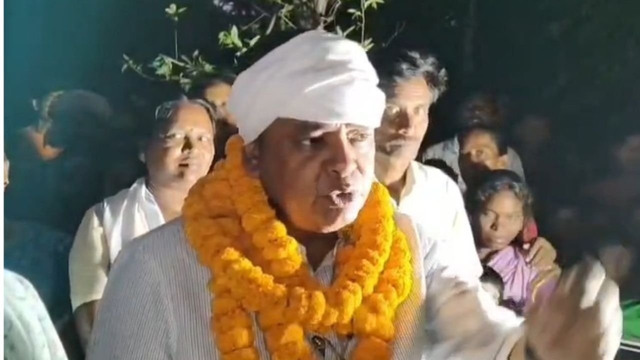 इरफान अंसारी की कम नहीं हुई 'अकड़'! पत्रकार की पिटाई मामले पर कहा-'मेरे खिलाफ साजिश रची', अब किसी मीडिया पर ध्यान नहीं दूंगा