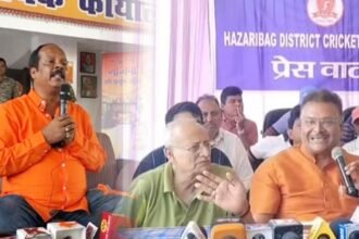 BJP सांसद और विधायक में क्रिकेट को लेकर ठनी, प्रदीप प्रसाद ने गीता हाथ में लेकर कहा-हजारीबाग की भलाई के लिए बनूंगा उदंड
