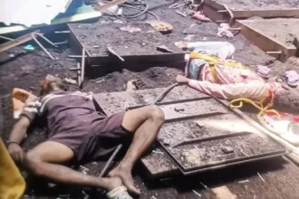 आदित्यपुर के जायसवाल स्टील कंपनी में बड़ा हादसा,20 फीट ऊंचाई से गिरकर दो मजदूरों की मौत, दो घायल