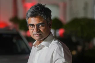 आप से बीजेपी में आए संदीप पाठक पर पंजाब पुलिस का शिकंजा, दिल्ली स्थित घर से ऐसे भागे सांसद