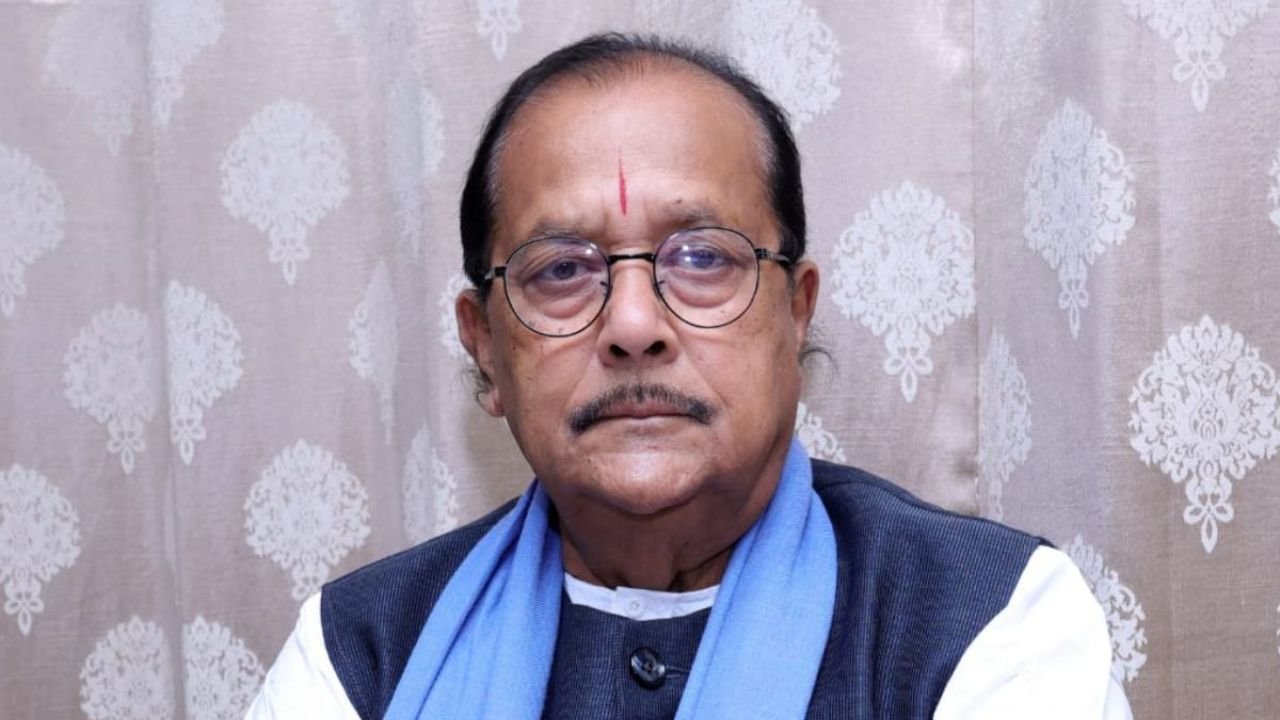 झारखंड कांग्रेस में खटपटः मंत्री राधा कृष्ण किशोर ने खोला मोर्चा, बेटे- प्रशांत किशोर ने दिया इस्तीफा