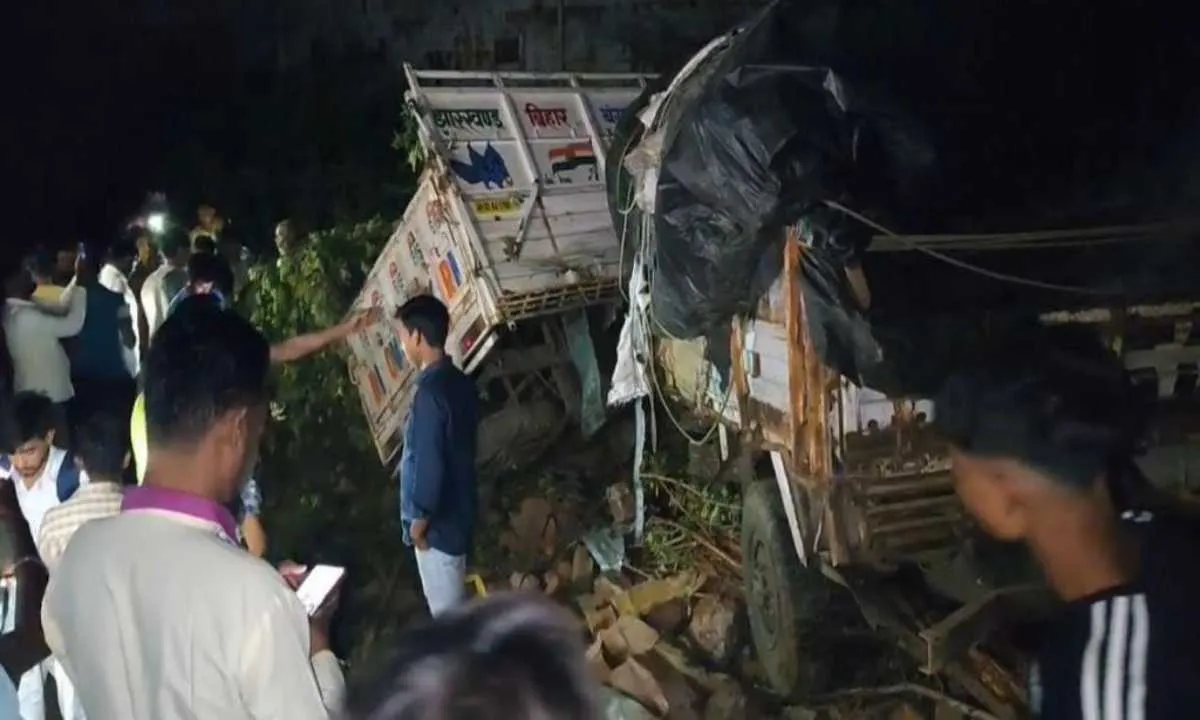 गिरिडीह में ट्रक ने कई गाड़ियों और राहगीरों को रौंदा, 5 की मौत, 4 की हालत गंभीर