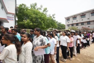 NEET UG Re-examination में सेंधमारी की कोशिशः परीक्षार्थी की जगह बैठे सॉल्वर, पांच मेडिकल छात्रों समेत 24 गिरफ्तार, 40 लाख रुपए में डील