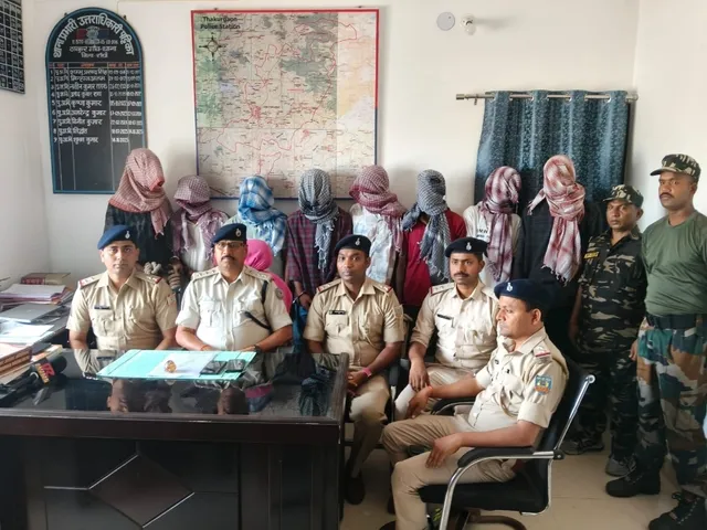 रांची के मांडर में हुए गैंगरेप मामले में पुलिस की कार्रवाई, 12 घंटे में नाबालिग समेत 12 को किया गिरफ्तार