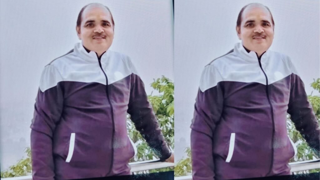 10 साल से रंका ब्लॉक में जमे बड़ा बाबू! अधिकारी बदलते रहे, लेकिन मुकेश कुमार का नहीं हुआ तबादला