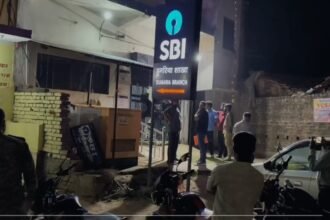 गोड्डा में CBI की छापेमारी, स्टेट बैंक ऑफ इंडिया का मैनेजर और कैशियर रिश्वत लेते गिरफ्तार