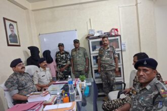 लोहरदगा में ब्राउन सूगर बेचते दो युवक गिरफ्तार, SP को मिली गुप्त सूचना पर हुई कार्रवाई