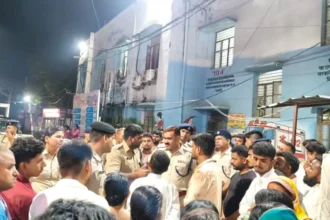 बिहार में डबल मर्डर के गवाह की गोली मारकर हत्या, पत्नी का पुलिस पर गंभीर आरोप, विरोध में सड़क पर प्रदर्शन