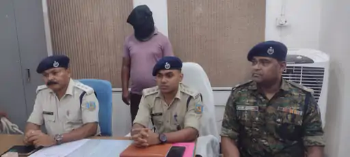 जामताड़ा में 22 लाख की ज्वेलरी लूट का मास्टरमाइंड गिरफ्तार, 18 संगीन मामलों का आरोपी फिरोज अंसारी चढ़ा पुलिस के हत्थे