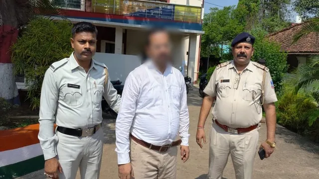 दूरसंचार कंपनी का मैनेजर नाबालिग बेटी का कर रहा था यौन शोषण, मां को छोड़ दूंगा... कह कर करता रहा प्रताड़ित,डॉक्टर के सामने खुला राज