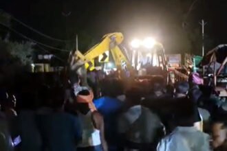 रामगढ़-बोकारो रोड़ NH-23 पर बस और ऑटो के बीच भीषण टक्कर, दो की मौत, आधा दर्जन यात्री घायल