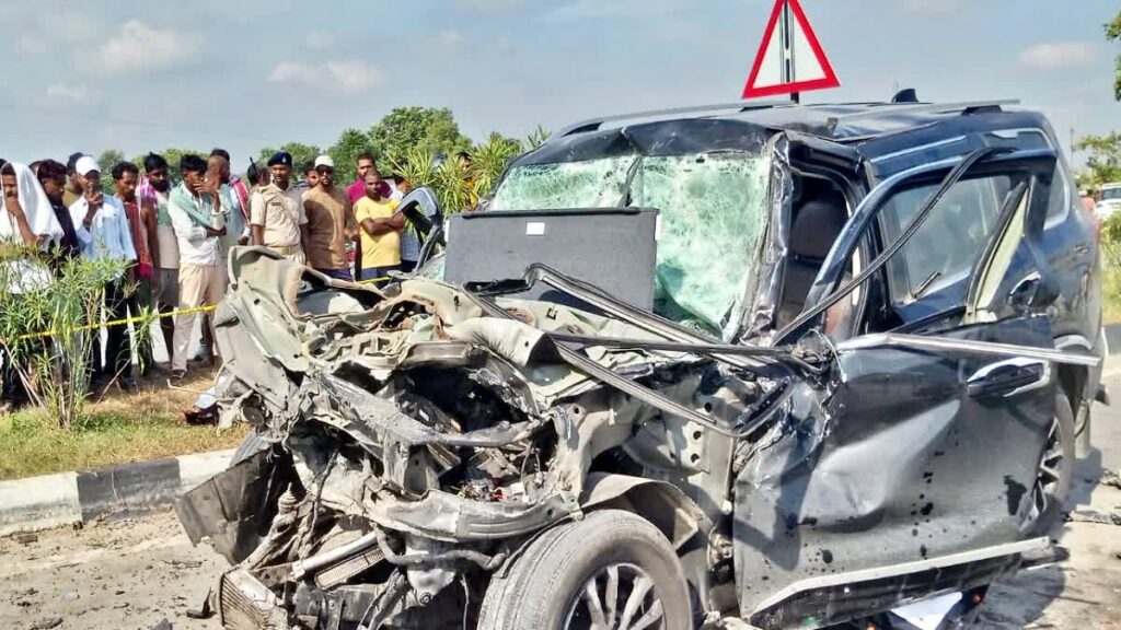 बिहार के भोजपुर में भीषण सड़क हादसा, झारखंड के कपल समेत तीन की मौत, एक की हालत गंभीर