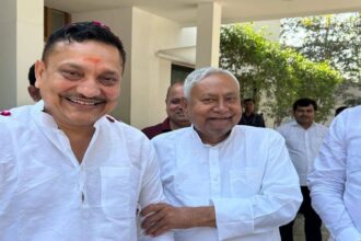 मंत्री अशोक चौधरी के करीबी छोटू सिंह जेडीयू से निष्कासित, संजय झा से बहस करना पड़ा महंगा