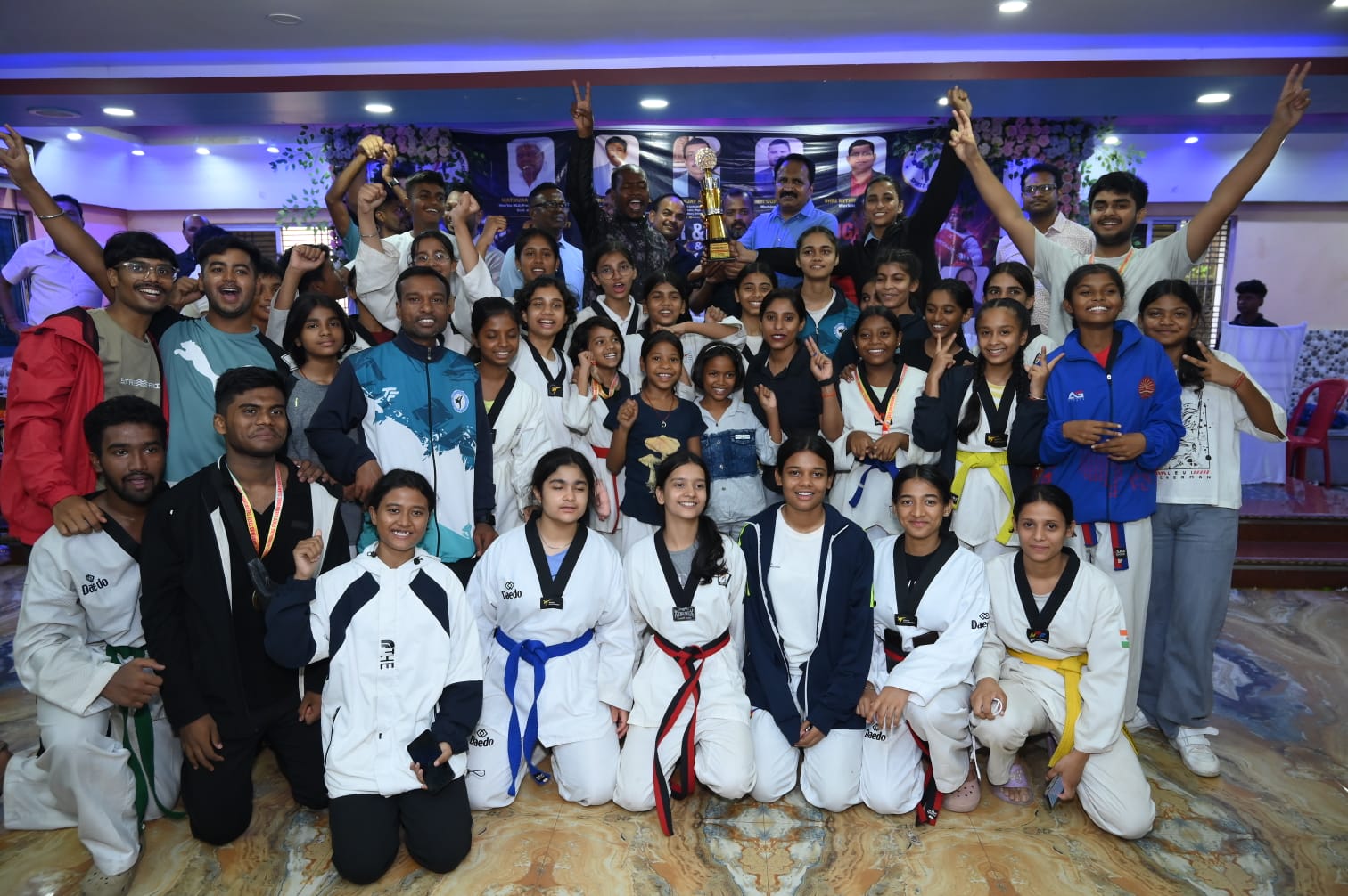 झारखंड के 700 ताइक्वांडो खिलाड़ियों के दमखम से गूंजा लोहरदगा, रांची बनी ओवरऑल चैंपियन, मेजबान को मिला अनुशासन का ताज 6 6 5