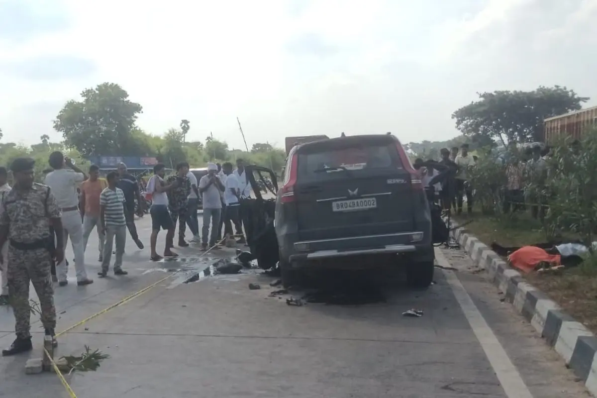बिहार के भोजपुर में भीषण सड़क हादसा, झारखंड के कपल समेत तीन की मौत, एक की हालत गंभीर 1 A4E095A5E0B8A4B0 66