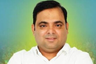 पाकुड़ में AJSU नेता अजहर इस्लाम के घर छापेमारी, भारी संख्या में पुलिस बल तैनात