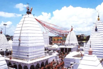 बाबा बैद्यनाथ धाम मंदिर के गर्भ गृह में मोबाइल पर प्रतिबंध, पूरे साल रहेगा बाह्य अरघा