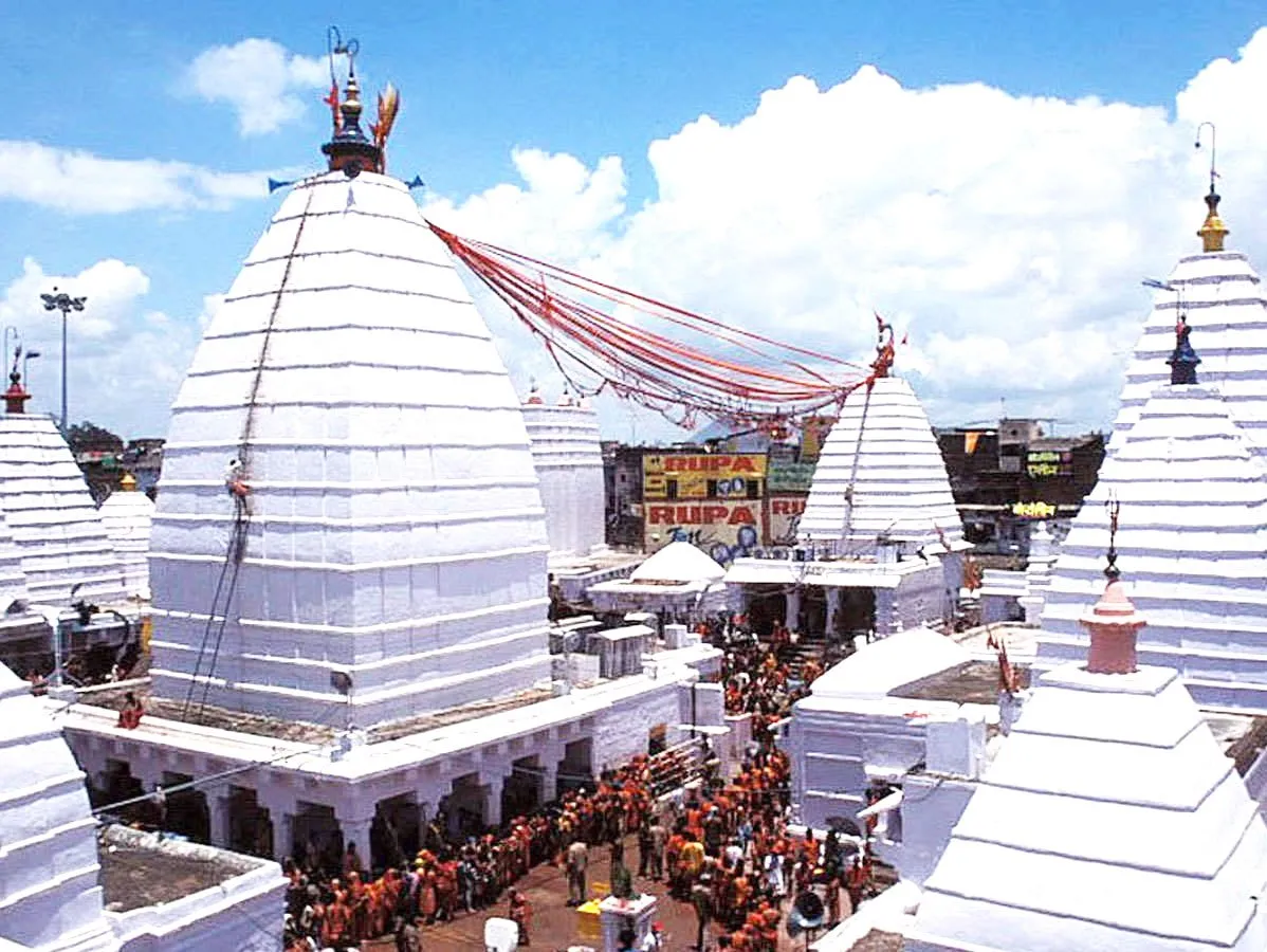 बाबा बैद्यनाथ धाम मंदिर के गर्भ गृह में मोबाइल पर प्रतिबंध, पूरे साल रहेगा बाह्य अरघा