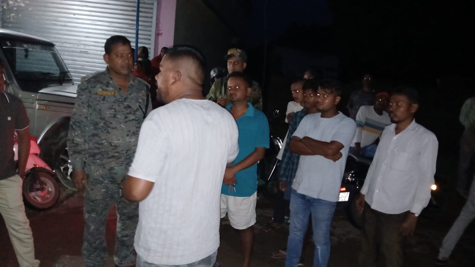 गुमला के पालकोट में 20 लाख की ज्वेलरी लूट, नए थाना प्रभारी के पदभार संभालते ही अपराधियों ने दी चुनौती 1 WhatsApp Image 2026 07 07 at 7.55.28 PM