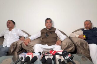चतरा दौरे पर BJP प्रदेश अध्यक्ष आदित्य साहू ने हेमंत सरकार पर साधा निशाना,बोले- कानून व्यवस्था बदहाल, अवैध खनन के खिलाफ चलेगा अभियान