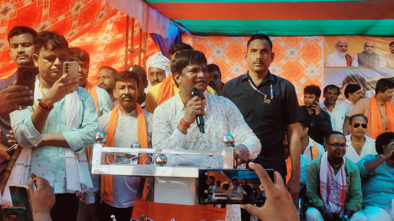 धनबाद में निरसा एलिवेटेड रोड़ को लेकर सियासी संग्राम, बीजेपी-माले ने दिखाई ताकत, सांसद ढुलू महतो और विधायक अरूप चटर्जी आमने-सामने 3 WhatsApp Image 2026 07 15 at 6.52.30 PM