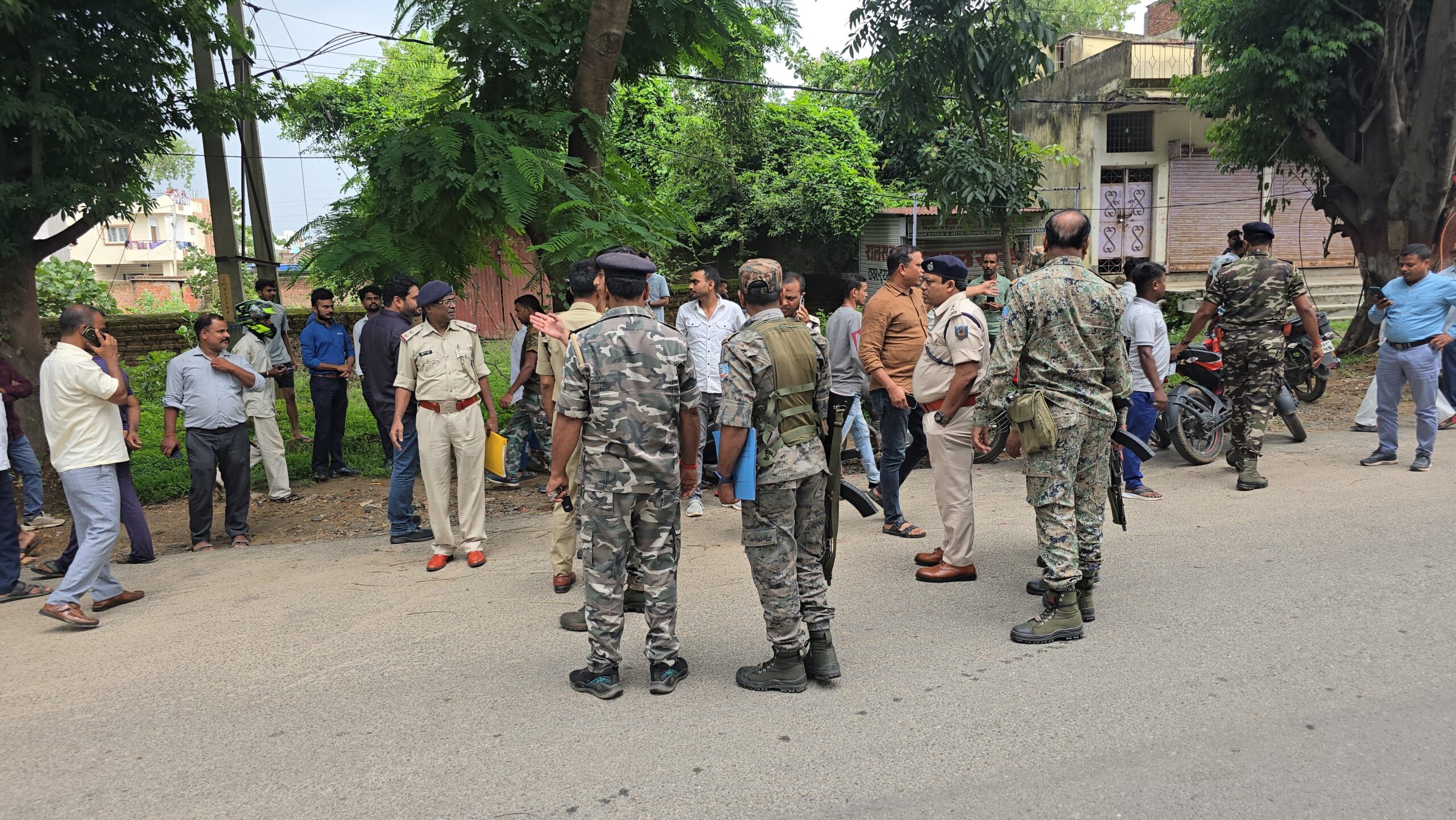 चतरा में SP आवास के सामने चली गोली, साथी गार्ड ने आंख में मारी गोली, मौके पर मौत; आरोपी दबोचा गया 1 WhatsApp Image 2026 07 21 at 3.32.05 scaled