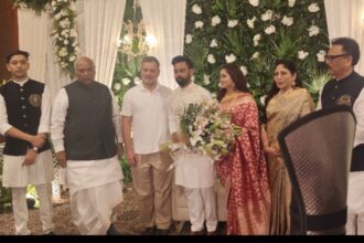 लोहरदगा सांसद सुखदेव भगत के बेटे अभिनव सिद्धार्थ की शादी का रिसेप्शन,राहुल गांधी, खड़गे, ओम बिरला, हरिवंश जी समेत कई दिग्गजों ने दिया आशीर्वाद