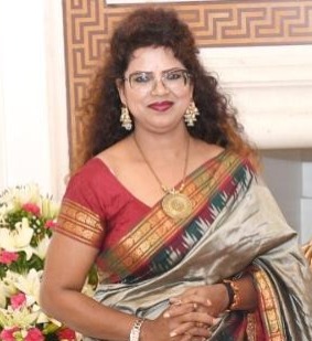 गुरु सूत्र बंधन से गूंजा तरन्नुम संगीत संस्थान, शास्त्रीय संगीत साधना का लिया संकल्प, डॉ. मृणालिनी अखौरी बोलीं- गुरु का आशीर्वाद ही प्रतिभा को देता है सही दिशा 1 WhatsApp Image 2026 07 29 at 8.07.58 PM