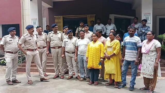 रूंगटा पार्क जाने निकलीं 4 सहेलियां, 3 रहस्यमय ढंग से लापता, पुलिस ने पश्चिमी सिंहभूम से सकुशल बरामद किया