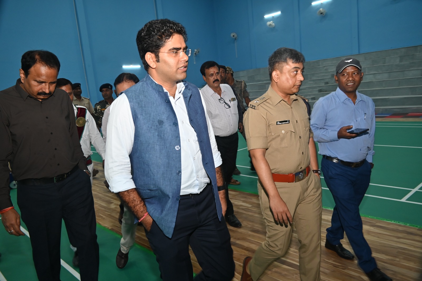 लोहरदगा में इंडोर स्टेडियम व जिम का हुआ लोकार्पण, DC ने कहा- जिले के खिलाड़ियों को बेहतर सुविधाएं देना हमारी प्राथमिकता 8 h