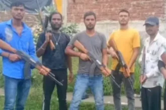 रांची में AK-47 जैसे हथियारों के साथ युवकों का Video Viral, लिखा- हम बिना लाइसेंस घूमते हैं..