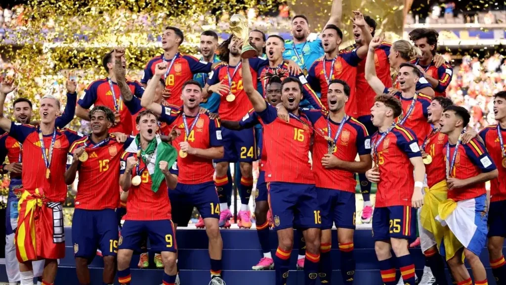 FIFA World Cup Final: स्पेन बना फुटबॉल का नया बादशाह, फाइनल में मेसी की अर्जेंटीना को 1-0 से हराया