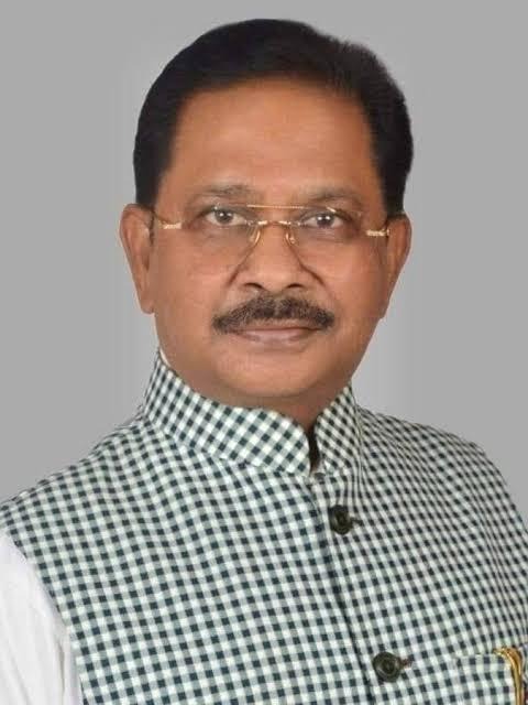लोहरदगा से पूरे देश को दिखेगी जनजातीय संस्कृति की ताकत, बोले गौतम लेनिन- नेशनल ट्राइबल मीट के लिए तैयारियां पूरी,धीरज प्रसाद साहू करेंगे उद्घाटन 2 WhatsApp Image 2026 08 04 at 7.46.07 PM