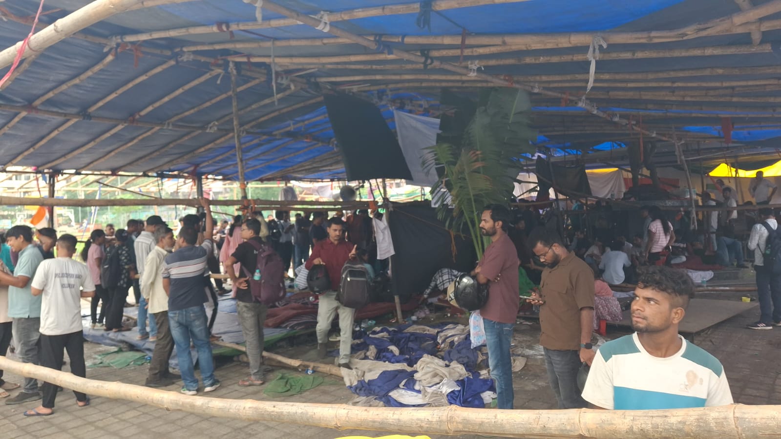 रांची में छात्रों का आंदोलन 60 दिनों की चेतावनी के साथ समाप्त, मुकुंद नायक ने दो छात्रों का तुड़वाया भूख हड़ताल 2 WhatsApp Image 2026 08 19 at 15.46.36