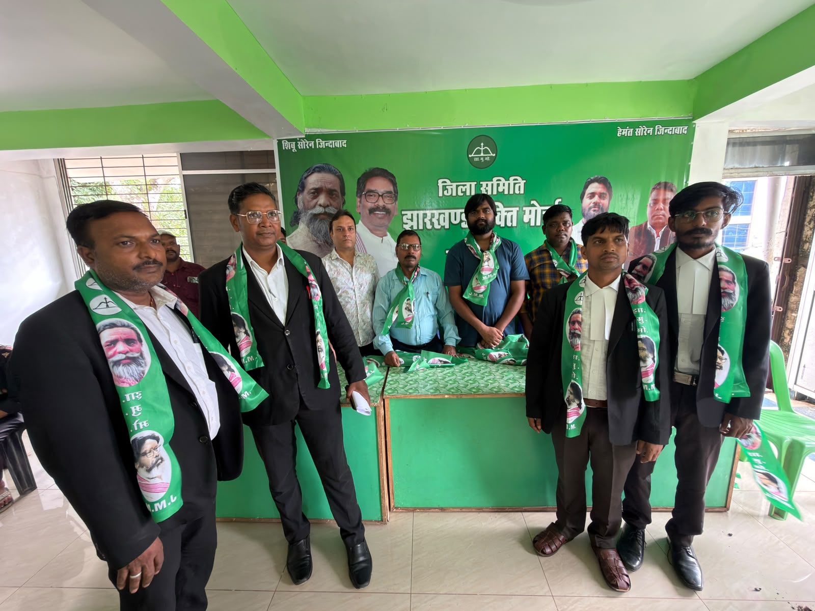 लोहरदगा में JLKM के प्रमंडल उपाध्यक्ष निखिल सर्राफ मोनू JMM में हुए शामिल, जिलाध्यक्ष मोजम्मिल अहमद बोले- बूथ स्तर तक मजबूत होगा संगठन 1 WhatsApp Image 2026 08 19 at 5.17.23 PM