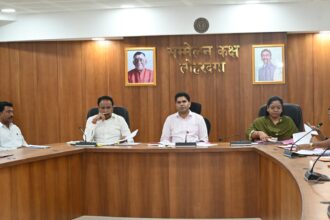 लोहरदगा में CSR की बैठक में उपायुक्त ने दिये आवश्यक निर्देश, पेशरार एवं किस्को प्रखंड में नल जल योजना से अनाच्छादित रह गए अन्य घरों में पेयजल पहुंचाना करें सुनिश्चित
