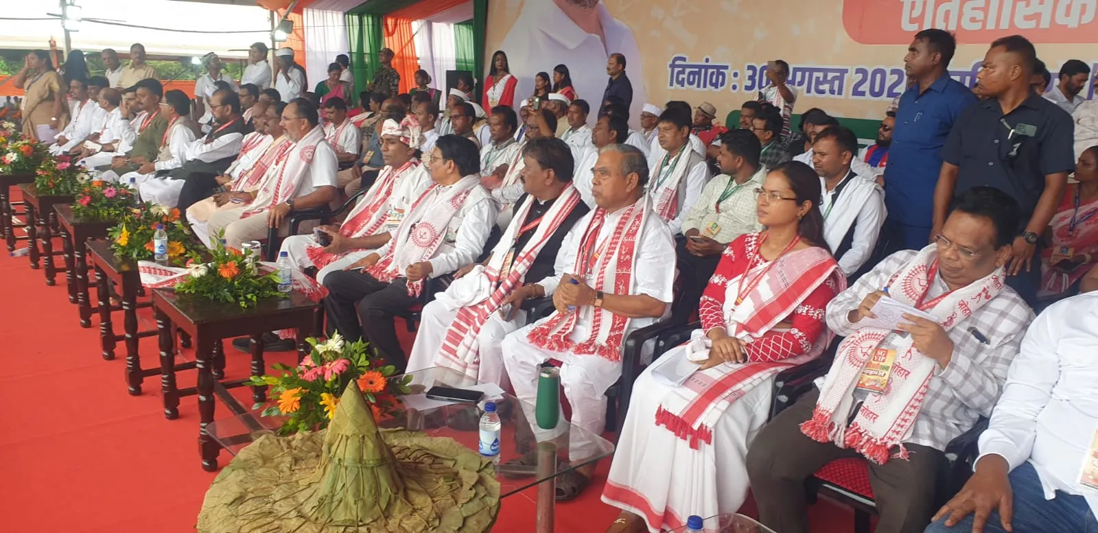 आदिवासी एकता महाजुटान रैली में उमड़ी भारी भीड़, मंत्री शिल्पी नेहा तिर्की ने कहा-दिल्ली वालों देख लोग आदिवासी समाज की एकजुटता 1 WhatsApp Image 2026 08 30 at 1.30.04 PM 1788077860974