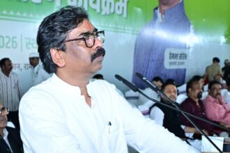 JPSC-JSSC Protest पर बोले CM हेमंत सोरेन- 'सरकार गंभीर है, जल्द देंगे जवाब',जिस समस्या की पीछे हम पड़ते हैं उसे ठीक करके ही दम लेते हैं..