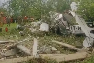 कानपुर में ट्रेनिंग एयरक्राफ्ट क्रैश, दोनों पायलट की मौत, गंगा बैराज के पास हुआ हादसा