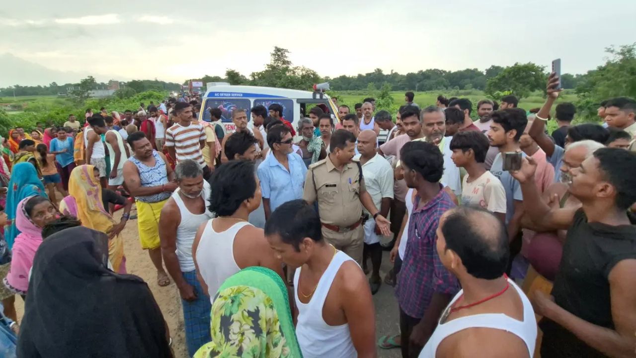 मधुबनी में मॉर्निंग वॉक के दौरान तेज रफ्तार स्कॉर्पियो ने तीन महिलाओं को कुचला,मौके पर दर्दनाक मौत