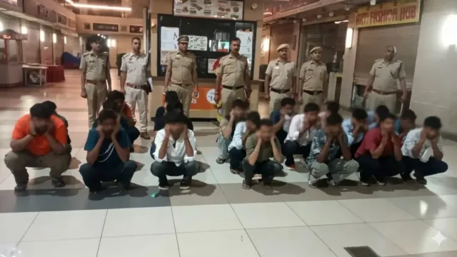 गुरुग्राम में 18 स्पा सेंटरों पर छापेमारी, चल रहा था गंदा काम, 30 मसाजगर्ल और 20 पुरुष पकड़े गए