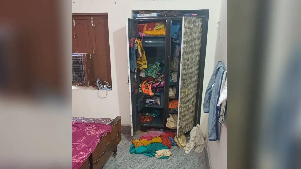 गढ़वा के थानेदार के घर पलामू में हुई चोरी, सीढ़ी लगाकर घुसे और 5 लाख के जेवरात ले उड़े, दो संदिग्ध हिरासत में