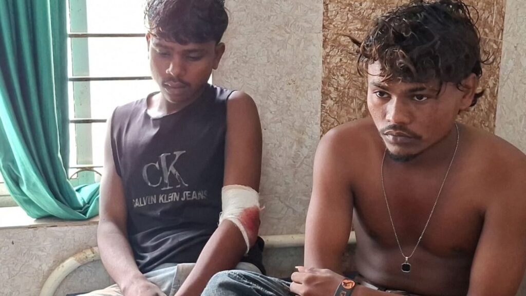 प्रेमिका से मिलने गयाजी से चतरा पहुंचे तीन प्रेमी, गांव वालों ने कर दी पिटाई, दो युवकों की हालत गंभीर, एक हुआ फरार