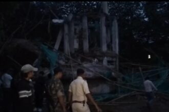 रांची में जिला स्कूल मैदान में स्थित पानी टंकी अचानक ढही, दो मजदूर की मौत, कई के दबे होने की आशंका